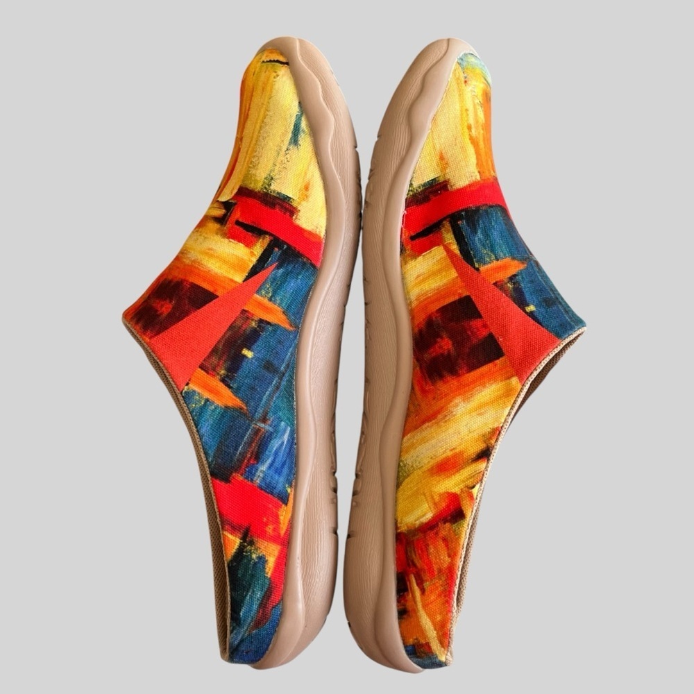 UIN New With Tag Color Zone Slipper Art Painted Canvas Shoes. - Picture 6 of 6